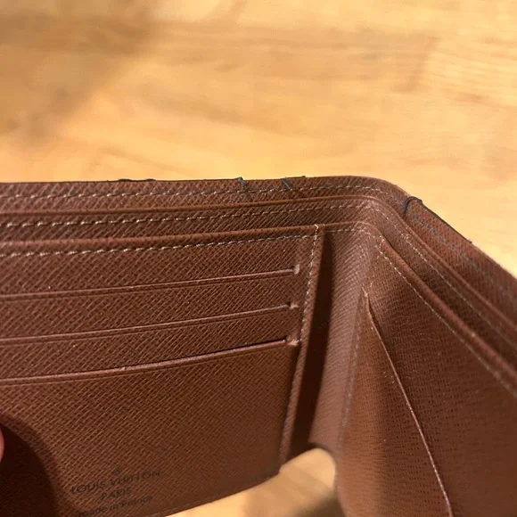 Louis Vuitton “Multiple Wallet”